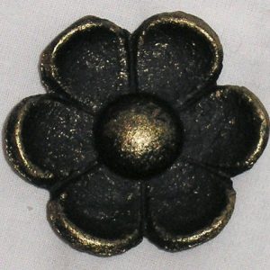 Item # 285M - Daisy Floral Drapery Medallion - 2-1/4" Diameter