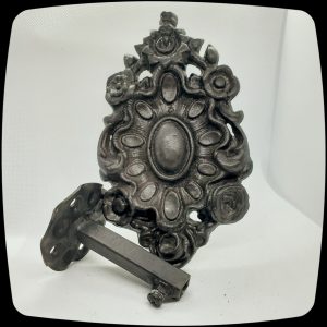 Medium-Large Medallions to Hang Drapery and Curtains