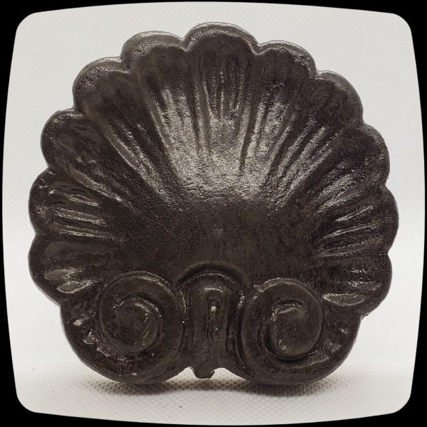 Item # 478M - Traditional Medium Drapery Medallion - 3-3/4" diameter - Image 2
