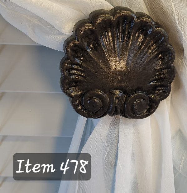Item # 478M - Traditional Medium Drapery Medallion - 3-3/4" diameter
