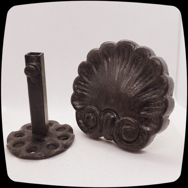 Item # 478M - Traditional Medium Drapery Medallion - 3-3/4" diameter - Image 3