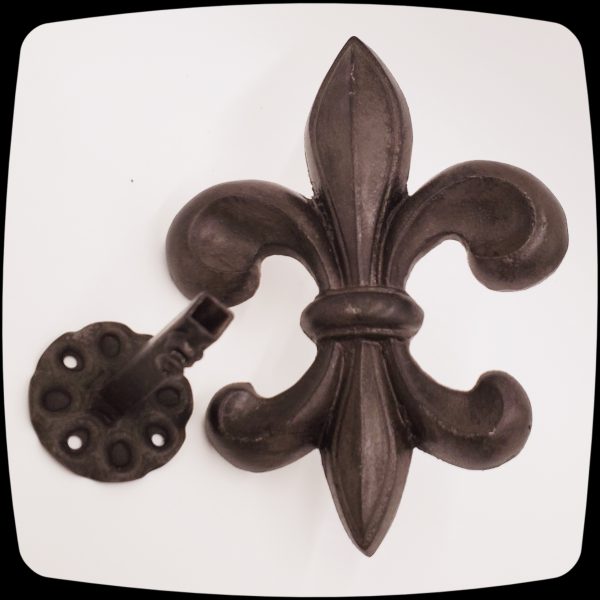 Fleur-di-lis Drapery Medallion - 9" H x 7" W -  Item #484 - Image 5
