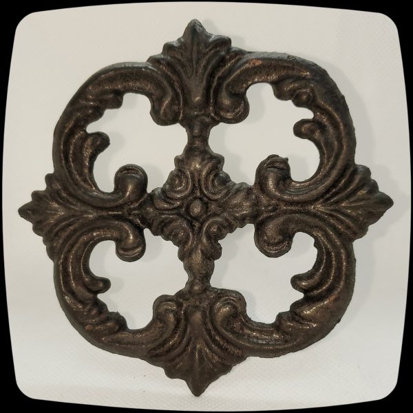 Item #053M - Traditional Drapery Medallion - 6-1/2" Diameter - Image 2