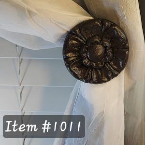 Item #1011 - Traditional Floral Drapery Medallion - 3-3/4" Diameter